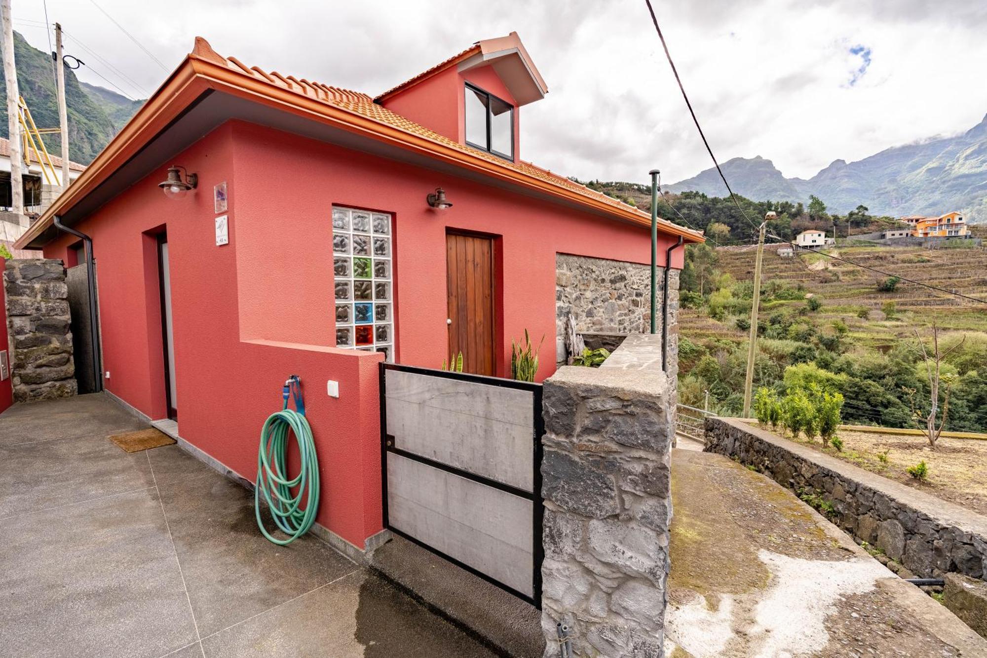 Madeira Bird House - House In The Mountains With Garden Villa Sao Vicente  Bagian luar foto
